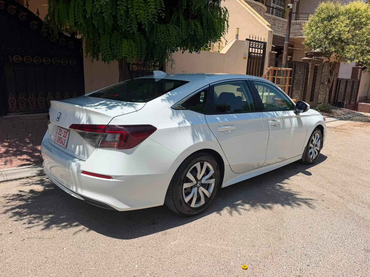 هوندا سيفك ٢٠٢٥ محرك ٢٠٠٠ ماشي ٦ الف ميا مبدل جاملخ و بنيد  تترقم شمالي فقط سعر ١٣٨ ورقه مجال *********** موجود ب سليمانيه

