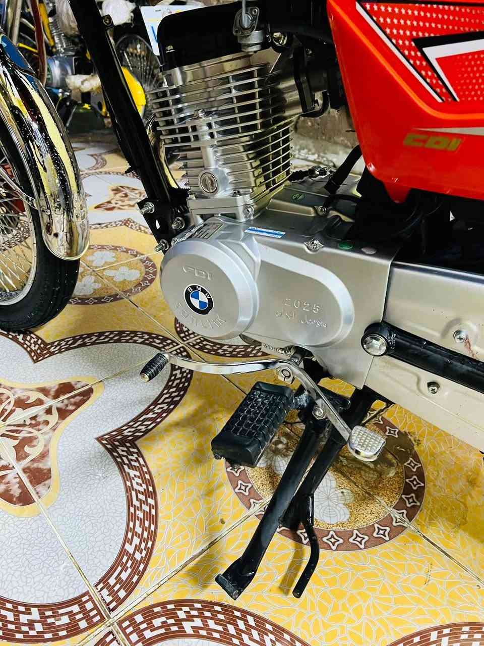 السلام عليكم سولنك موديل 25 ثاني تبديله دهن الاوله مال الشركه وثانيه وكاله
محرك شرط مو مفتوح كله شغال من الطارف ل طارف 

شاشه شغاله 

لايت عالي ناصي 

اشاير شغاله 

نشاط فول الفول 

ماطور مال جناي 

السعر ٧٥٠

***********
مكاني الشركاط بيع فقط
