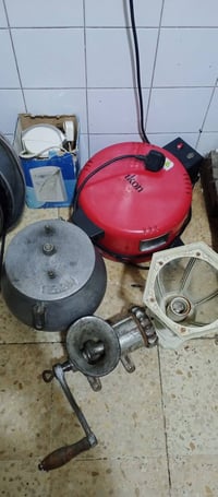 غراض بيت للبيع كلمن وسعره  فرن كهربائي مال سياح ومال كلشي ب 15 مثرامه ...