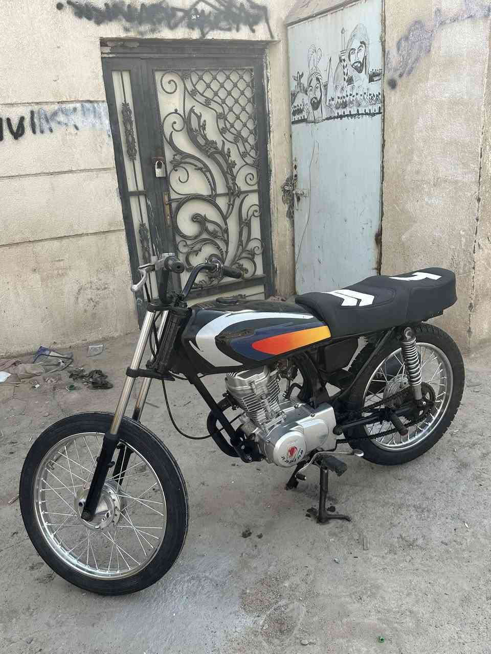 رابيدو الاصلي تعمير مكينه نضيفه موديل ٢٣
دراجه نضيفه نهضه ومعدل ماتنكض شاصي جديد زوج تايرات توه شادهن ماعوزه شي دكه وحده بكل وقت سعره ٣٧٥ مجال بسيط مكاني كزيزه رقمي ***********
