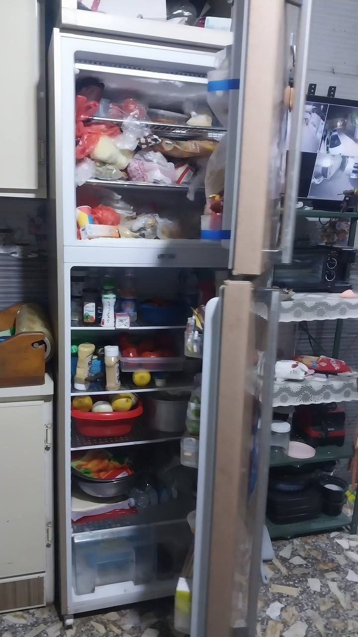 للبيع ب٣٠٠ ألف 
***********
