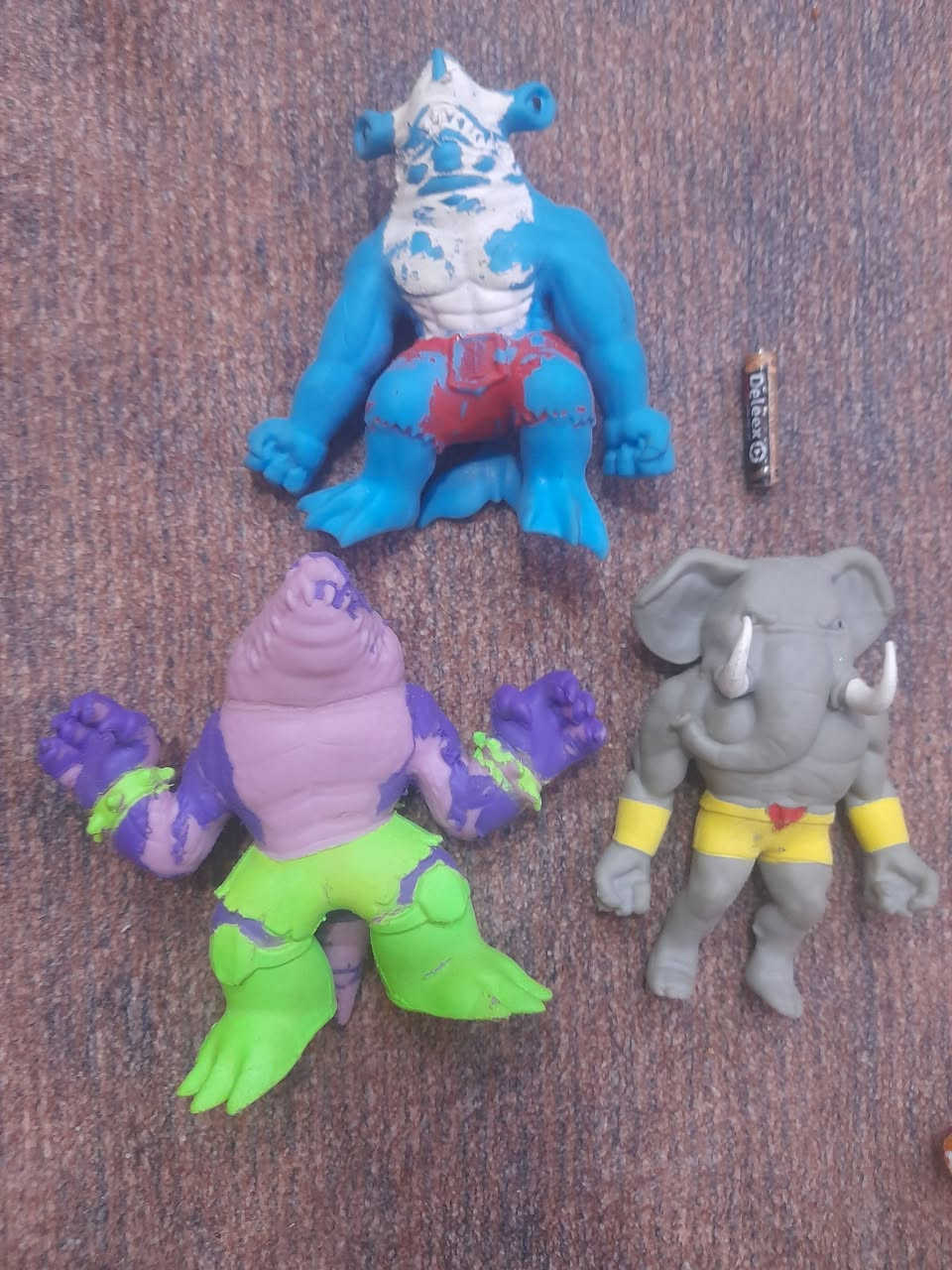 متوفر العاب مطاطية بسعر مناسب اي استفسار خاص وتدللون


**إذا كنت صاحب هذا الإعلان وتريد حذفه لأي سبب، رجاءا أرسل رسالة إلى الدعم الفني**