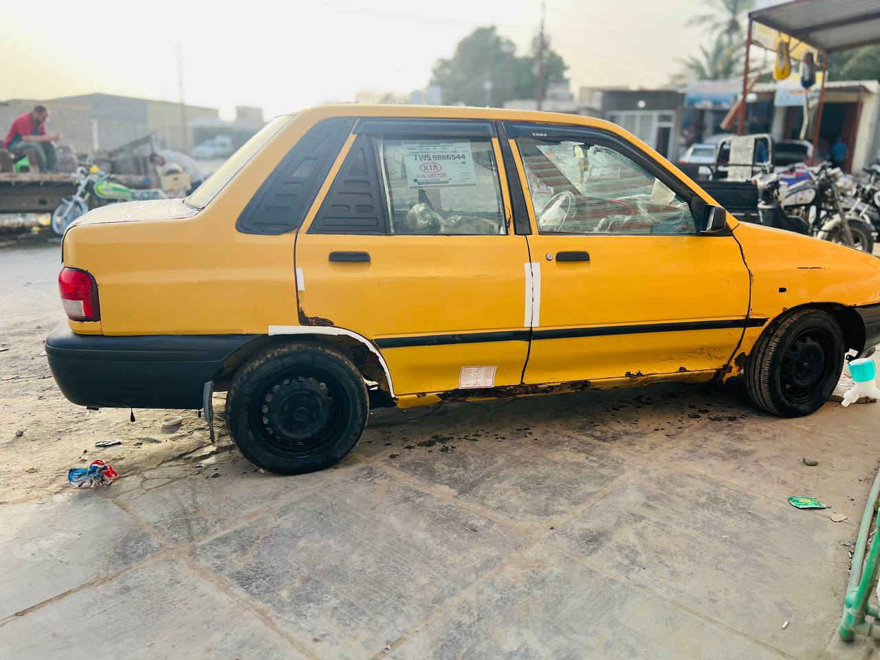 سايبه 2012رقم صدامي مداور ومكاتبه هيئه وغرامات وراك كلها مالي شغل بيهن سياره شغاله كلها مكينه صافيه كهربائيات كامله دواخل كلها مدوشمه
مكاني دوانيه قضاء سومر 
***********سعر 12ورقه وبيها مجال
