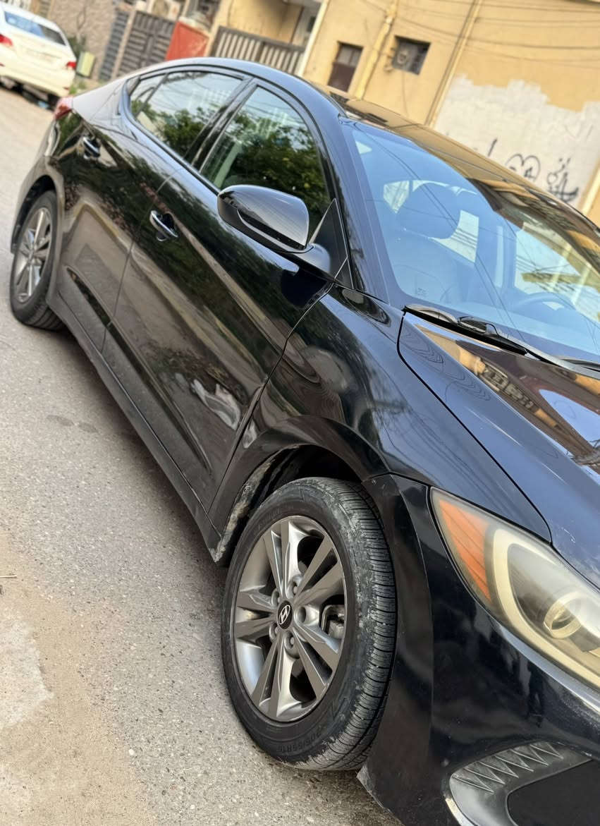 السلام عليكم 
النترا ٢٠١٨ للبيع رقم اربيل 
السياره ب اسمي سنوية جديدة رقم جديد هزه جديده 
حادثها جاملغ وخشم بنيد كما موضح بالصور
ماشيه ٧١  ميل
مكان السياره بغداد
0775 372 2295
