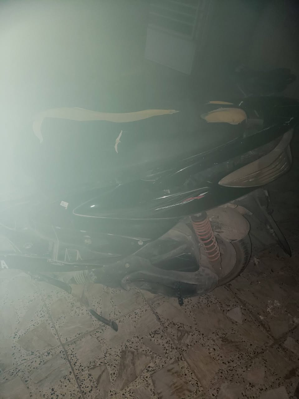 لبيع سكنز فحل بيه كابريتر تعبانه ودبلات الامايه  مكينه ناعمه تخبل شلعه ومعد والباقي مكفول مكاني البياع قرب تقاطع درويش سعر ٣٥٠ بيه مجال بصيط ***********
مالي خلك اسويه وبيه قبق بانزين مكسور وجبتله واحد تفصيخ كامل ماشده
