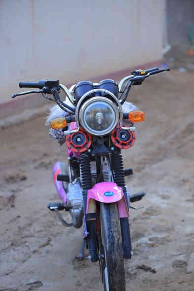 اسلام عليكم
دايوان عضم بنفسجي للبيع مديل ٢٣اوراق اصلولي
نضافه واحد عله واحد مكفوله كفاله عامه السعر مليون وخمسميه وخمسين 1550 المكان كربلاء طوريج سياحي
الرقم ***********
