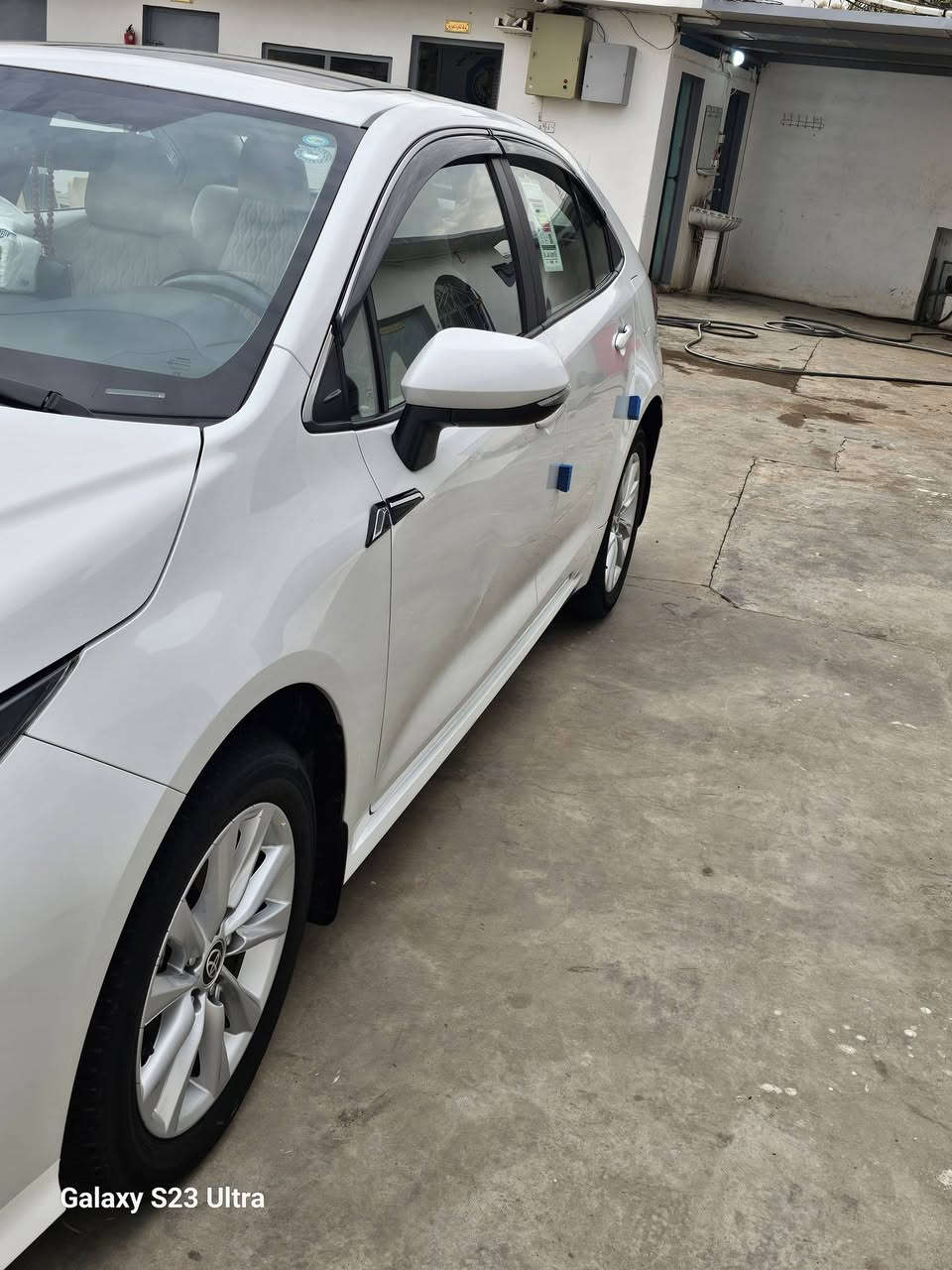 سلام عليكم سيارات كورلة شركت سزاز موديل 2023
سيارة 🚗 جديده معنة كلمة 
ماشية 45الف حقيقي 
جاهزة من كلشي حتة سبير منازل 
عارضهة 184بيهة مجال 
رقم الهاتف 📱 ***********
