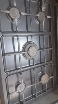 طباخ عدد 2للبيع كامل السعر 180الف الإتصال 07834436275