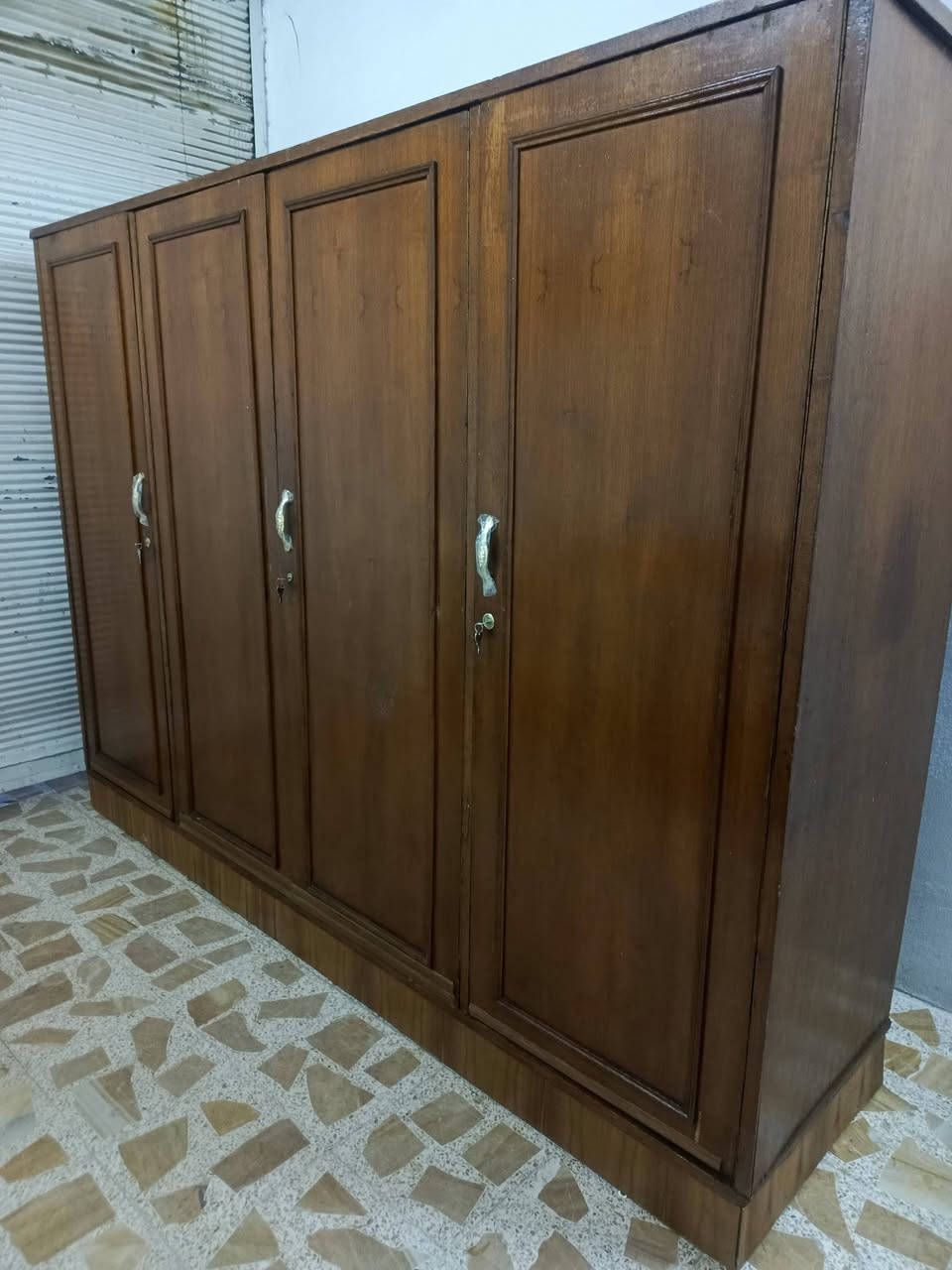 قنصور أربع باب  خشب صاج باب سعر130 وكرويته سعرها 40


**إذا كنت صاحب هذا الإعلان وتريد حذفه لأي سبب، رجاءا أرسل رسالة إلى الدعم الفني**