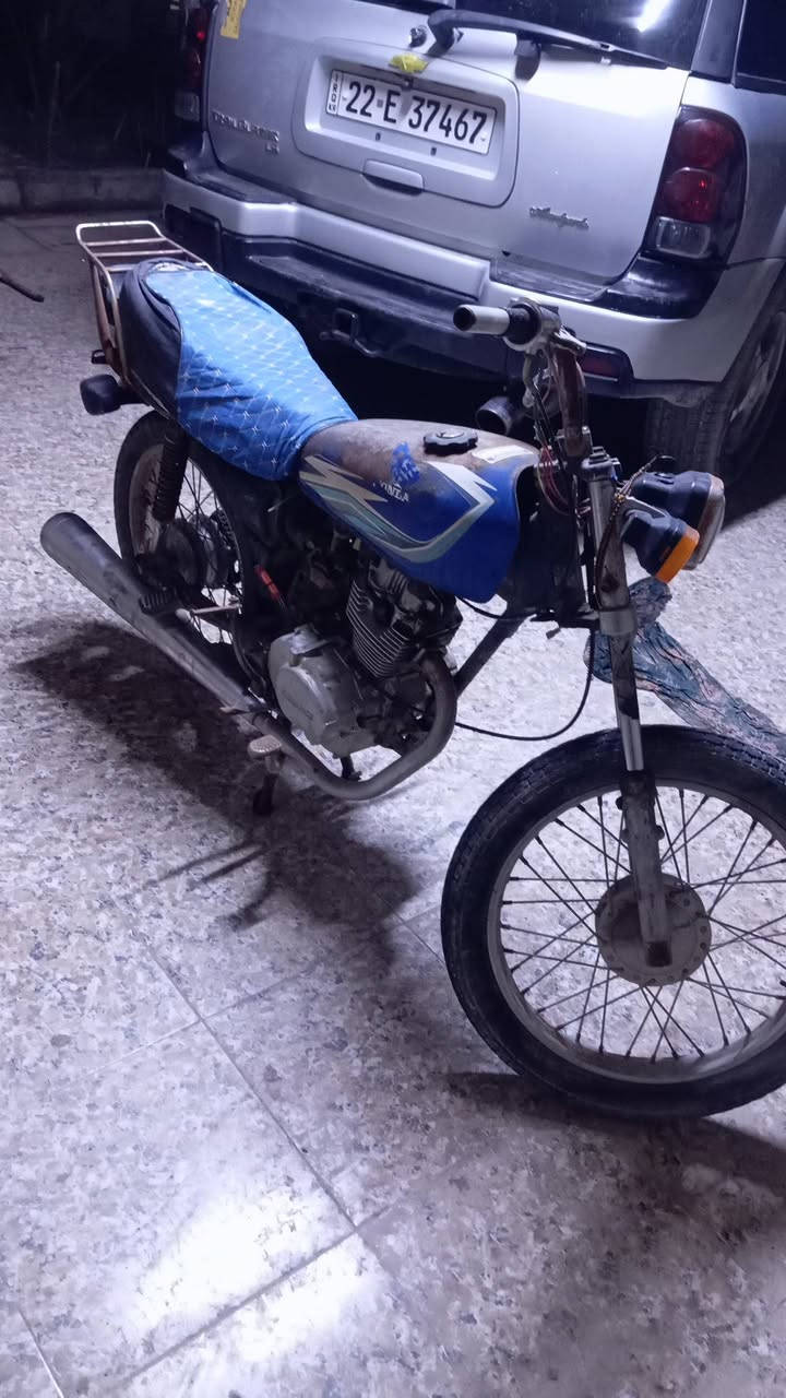 سلام عليكم دراجه للبيع سعر 300بيه مجال
‏‪0770 832 2942‬‏
