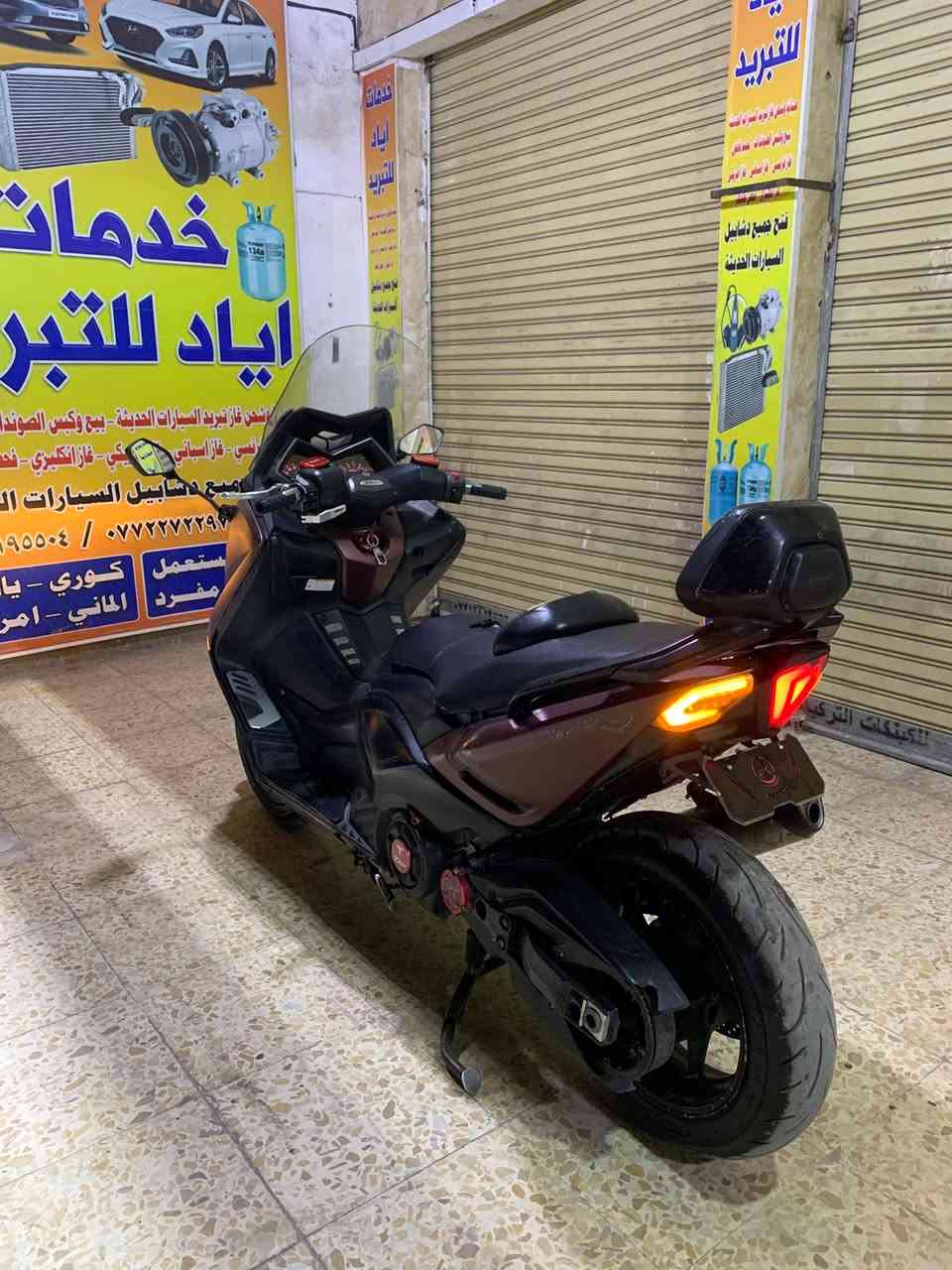 السلام عليكم تي ماكس 2014
دراجة خير من لله شلعة ومعدل طيران🚀
كهربائيات كلهة شغالة 👌🏻
بيهة صالنصة رياضي صوت طرب عليهة ادامة كاملة ⚔️
دراجة مكينة خير من لله 
كلجاتها نضاف مانقصها اي شي السعر 32ورقه عنوان بغداد الدورة 
رقم الهاتف ***********
