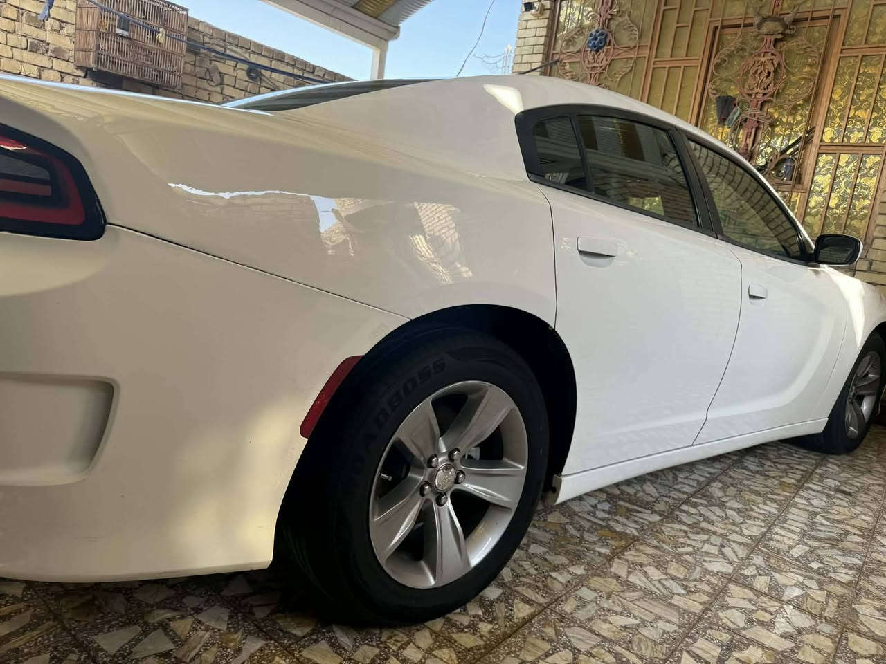 سلام عليكم سياره البيع موديل 2015 اصل رقم شمالي سنوية جديدة سياره جاهزة تخم تاير حداديه جديده تبريد مكينه كير سياره ما مشتغلة خط سونار مرفوق معى النشر بيهة جاملغ وباب صبغ بدون دواخل سعر 170 وبيهة مجال الاستفسار *********** مكان ميسان
