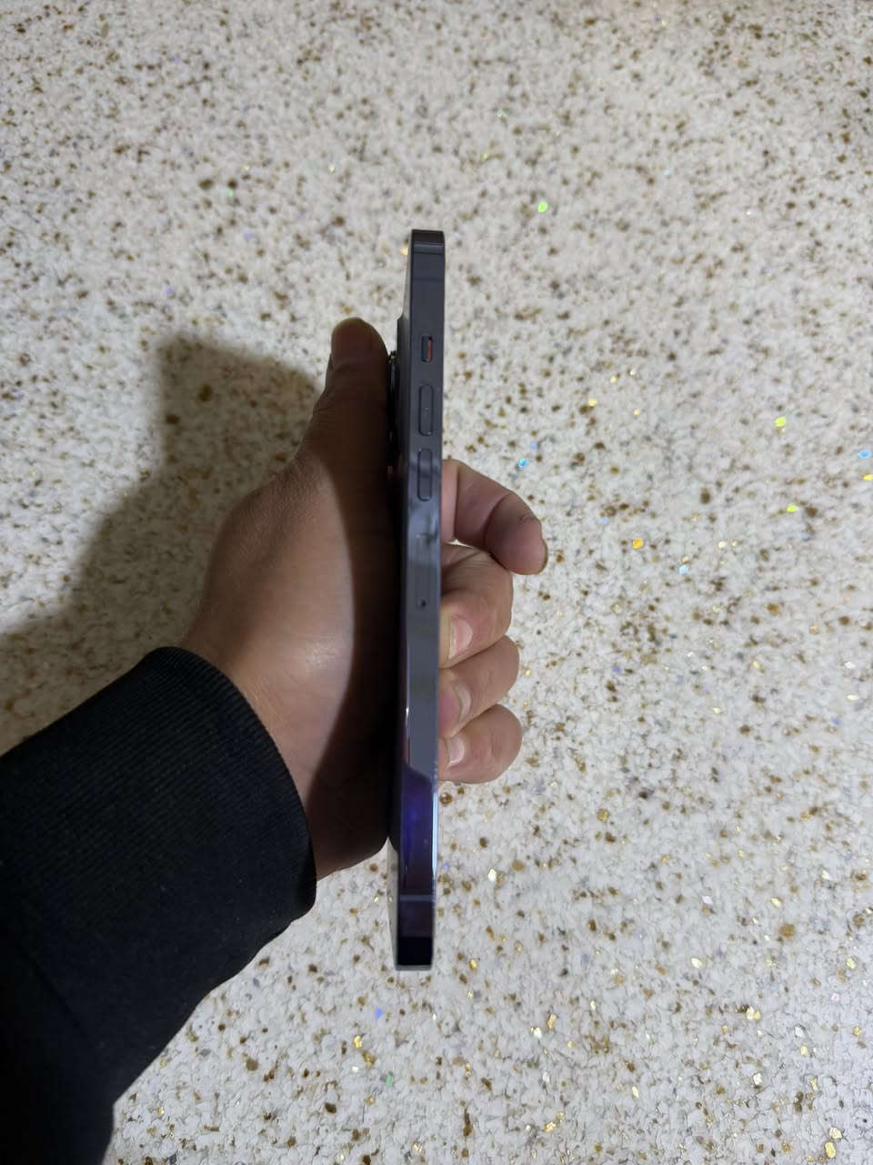 السلام عليكم للبيع فقط ايفون 13برو ماكس ذاكره 256كيكه امريكي شرط مامفتوح وين تفصحها افحصها  خللها فقط قاعده شحن مايشحن  سعر 625الف بي مجال ***********
