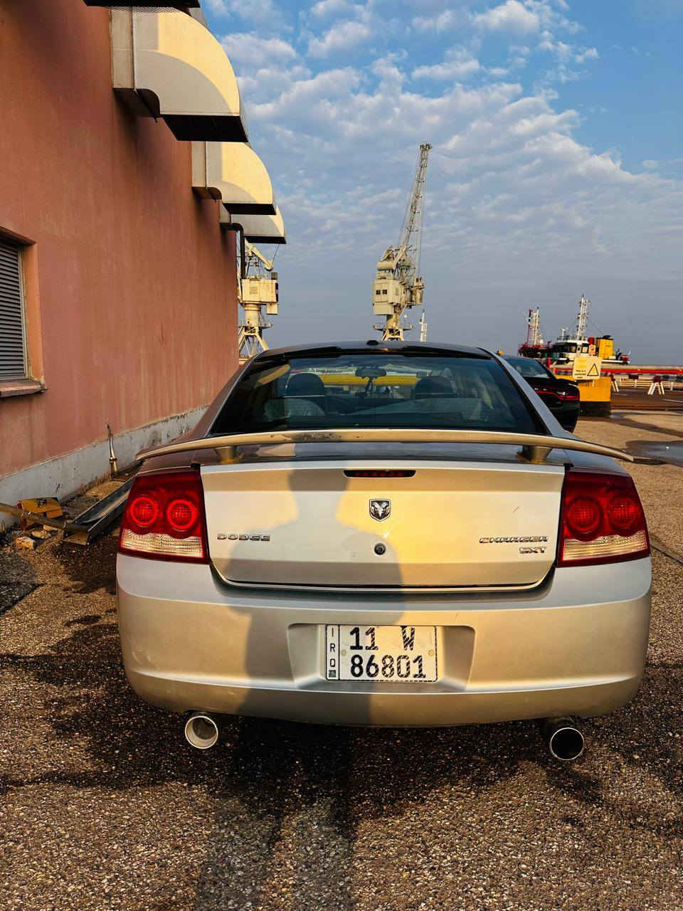 جارجر 2010
محرك 3500 
ماشية 179 ميل 
حادث جاملغ وبنيد 
محرك جديد 
السعر 110
المكان الناصرية 
***********
