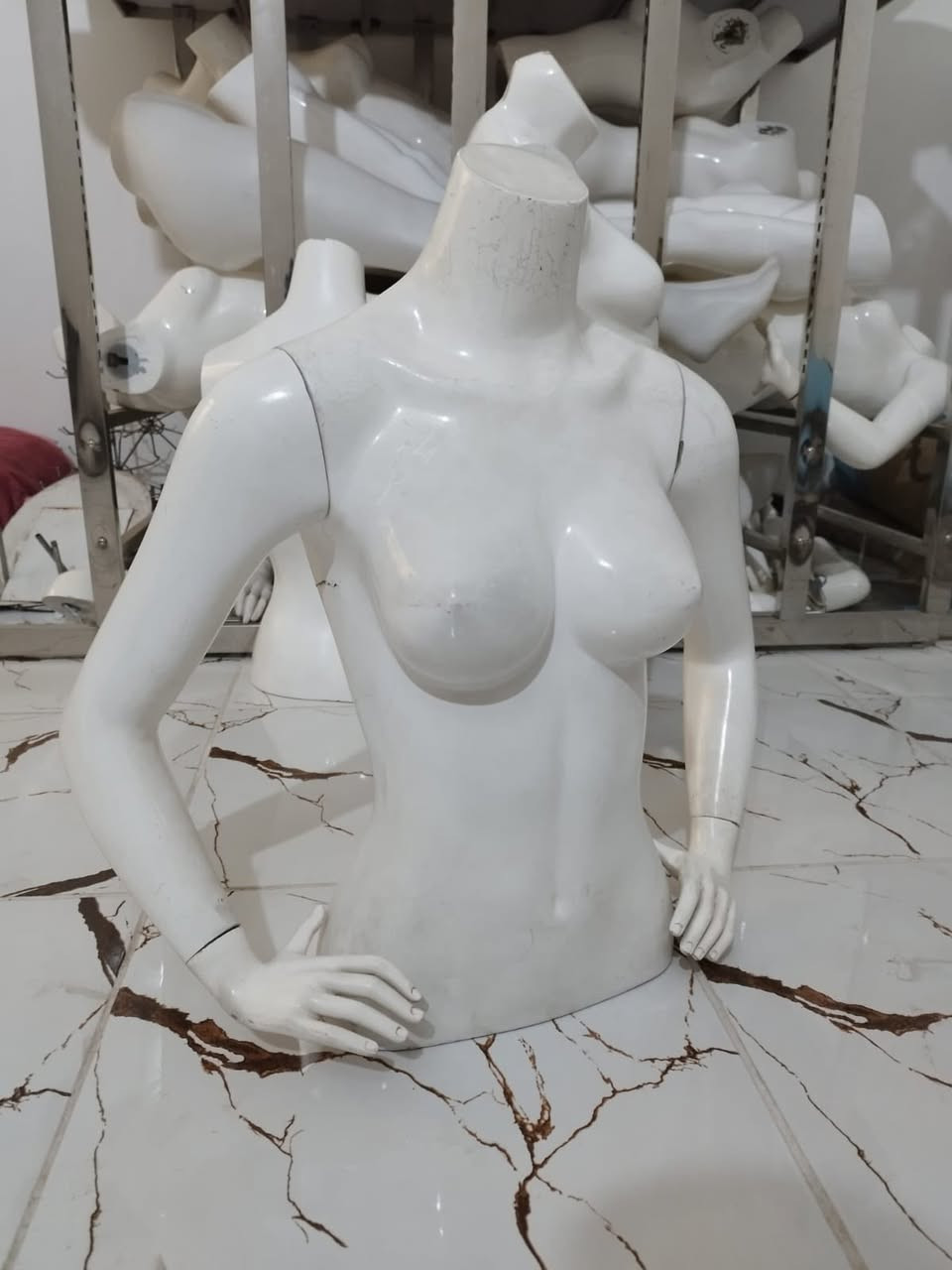 للبيع بسعر مناسب


**إذا كنت صاحب هذا الإعلان وتريد حذفه لأي سبب، رجاءا أرسل رسالة إلى الدعم الفني**