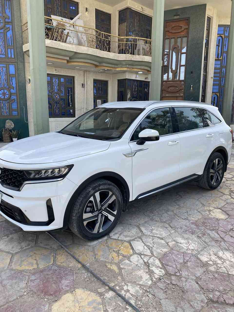 سورنتو ٢٠٢٣  فول مواصفات عدا البنراما خليجي رقم بغداد ألماني مشروع وطني مواصفاتها 
محرك ٦ سلندر ٣٥٠٠ 
بصمة .  تشغيل عن بعد
كراسي كهرباء 
صندوق كهرباء 
كامره
ويل ٢٠ 
دشبول متغير ٧ ألوان 
هاند بريك بصمة 
كير ماوس 
بردات خلفية 
شاحن واير لس 
مري ترحيب 
شاشة اندرويد 
سبعه راكب 
حساس أمامي وخلفي 
حساس مطري 
السيارة نظيفة   . ماشية ١٠٧  السعر ٢٧٠  للاستفسار 
  ***********
