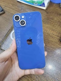 ايفون 13 عادي 128 (دبل سيم) نظيف بطارية 82 كارتون موجود وياه كفر شفاف....