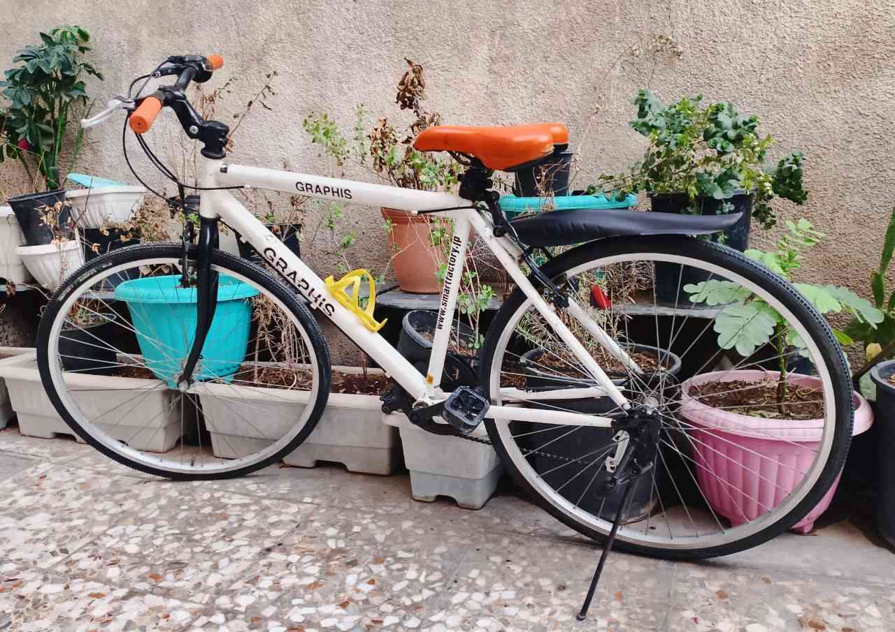 السلام عليكم.
السلام عليكم.

بايسكلات للبيع(مستعملات).

الابيض(c700)حجم(26).

بي عطل البريك الامامي ما يشتغل.

للمراسلة:***********

السعر:الابيض 75 ألف.
         الازرق 35 ألف.
رجاءاً اذا مو شرايي لا تراسل.
