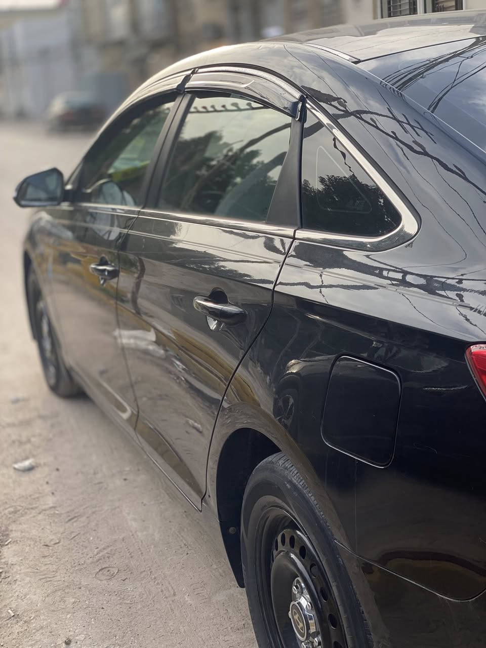 سوناتا مديل 2015 للبيع سعر  26 بيها مجال قليل استفسار اكثر عل رقم ***********
