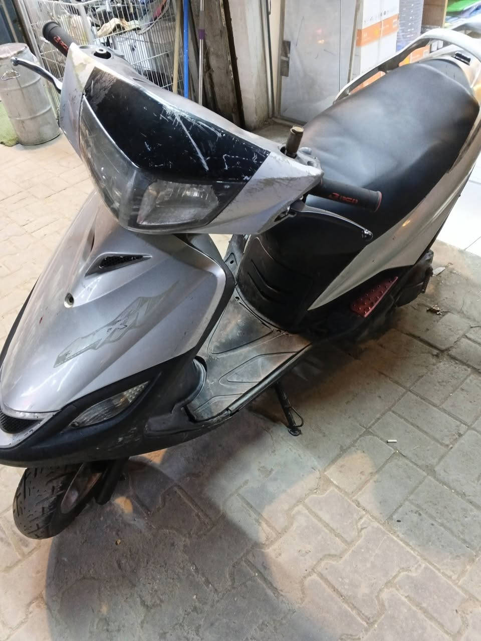 السلام عليكم درجه ماكس 140 البيع مكانه مدينه الصدر السعر 225 وبيه مجال ***********
