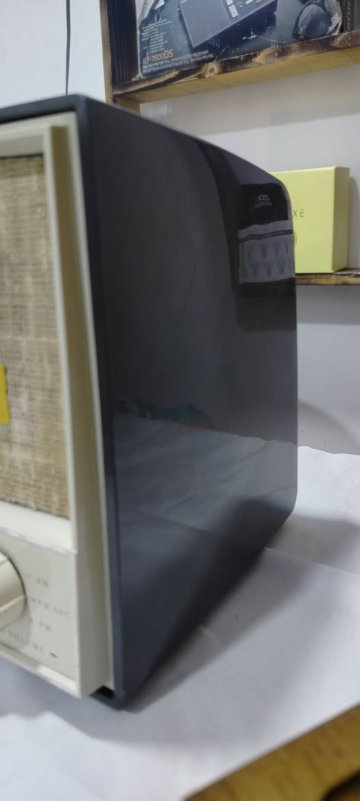 راديو لمبات ماركة زينث 
انتاج امريكي 1960
موجتين fm am سحب وصوت ممتاز
الراديو شرط النضافة مامفتوح مامصلح 
السعر 150 الف 
توصيل داخل العراق فقط 
للحجز واتس اب ***********
