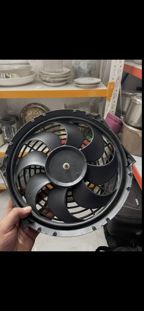 السلام عليكم مراوح جوكر للبيع
1-دبل ريشه 2 سرعه السعر 50 الف 
2-سرعه وحده 25 الف 
العنوان بغداد المنصور الداوودي 
***********
ترهم على جميع انواع السيارات
