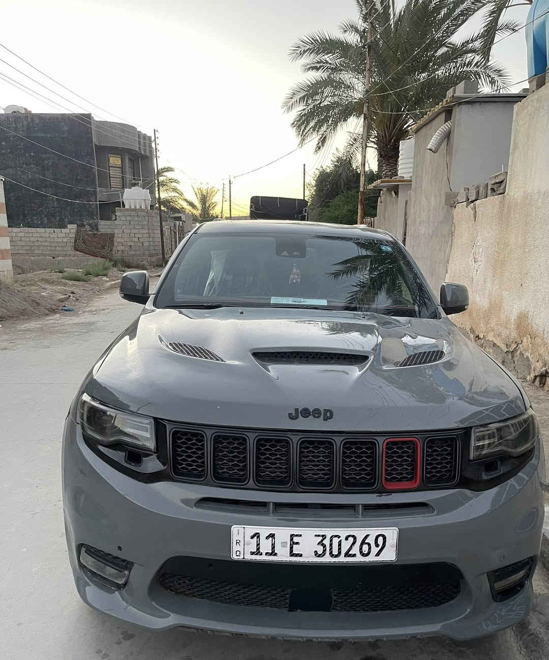 السلام عليكم جيب شيروكي ٢٠١٦ حادثها جاملغ وبنيد مصبوغه عام تغيير لون بسمنه السيارة بدي كامل srt فول مواصفات  تبريد ثلج بصمة بنراما بصمة ابواب اشاير بالمري تحكمات ستيرن صندوق كهربائي شاشه جبيرة بعد بيها مواصفات هواي مكينة كير كفالة تخم تاير جديد ياباني سيارة حلوه وكاعده هاون مال جناي السعر ١٤٦ قابل للتفاوض مكانها ديالى بعقوبة تقاطع السادة ***********
