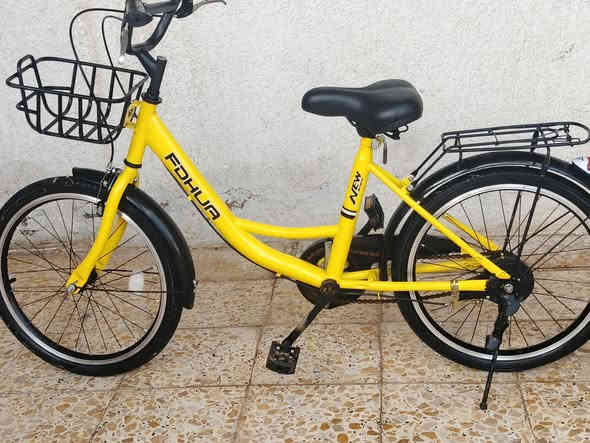 سلام عليكم بايسكل للبيع حجم20
سعر خاص اول اتصل عل رقم***********
