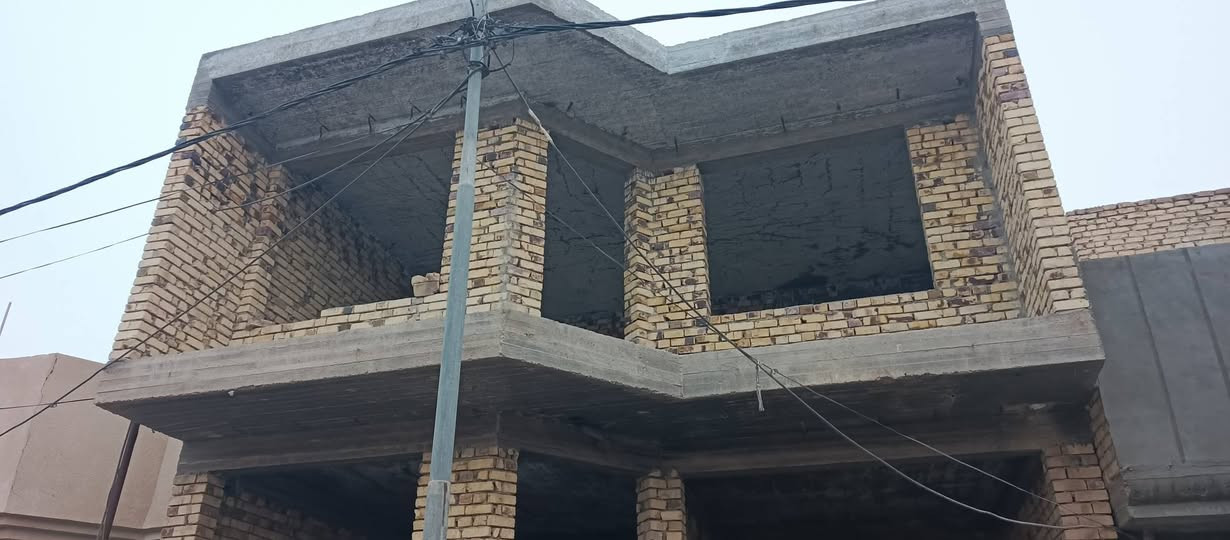 هيكل للبيع مساحه 120م زويرالغربي قرب مشروع الماء الكبير طابقين غرفتين هول صاله مطبخ كلدور مجمع صحيات الاستفسار ***********
