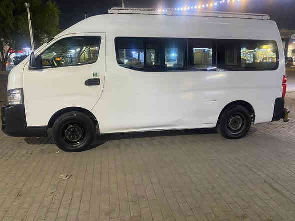 سلام عليكم سياره نيسان للبيع كير اكسل مكفولات مكينه مفتوحه قبل سبوع سياره عوزه بس دوشمه سيبايه درع تخم تاير جديد رقم الهاتف (***********) السعر 225 وبيه مجال
