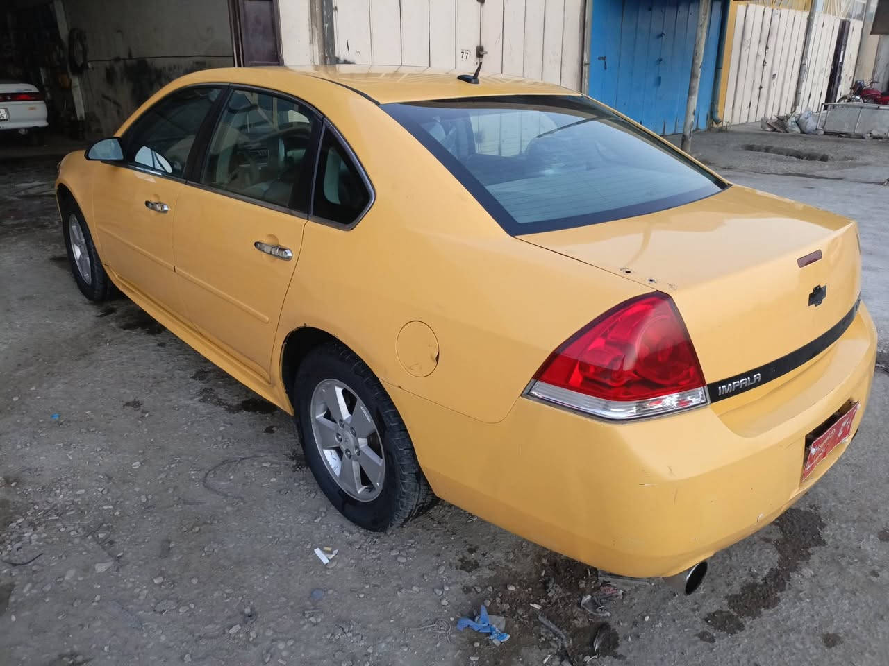 السلام عليكم انباله موديل 2013 رقم قادسيه بسمي دولي
بيه جاملغ امامي فقط محرك وكير وصدر مكفولات 
تخم تاير ويل كب سياره جاهزه من كلشي 
السعر 65 وبيه مجال العنوان واسط نعمانيه 
***********
