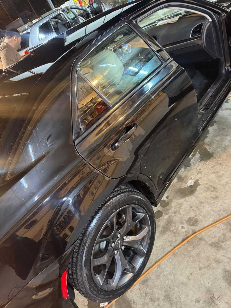 اوبامه 2021 
كتاب ضباط ماشيه 60ميل 
بدون رقم رقمها مجاني فقط رسوم تدفع 
اسود تورنك 
حادث جاملغ وبنيد واجه بيها كلير من امريكا 
السعر 215وبي مجال 
الرقم ***********
