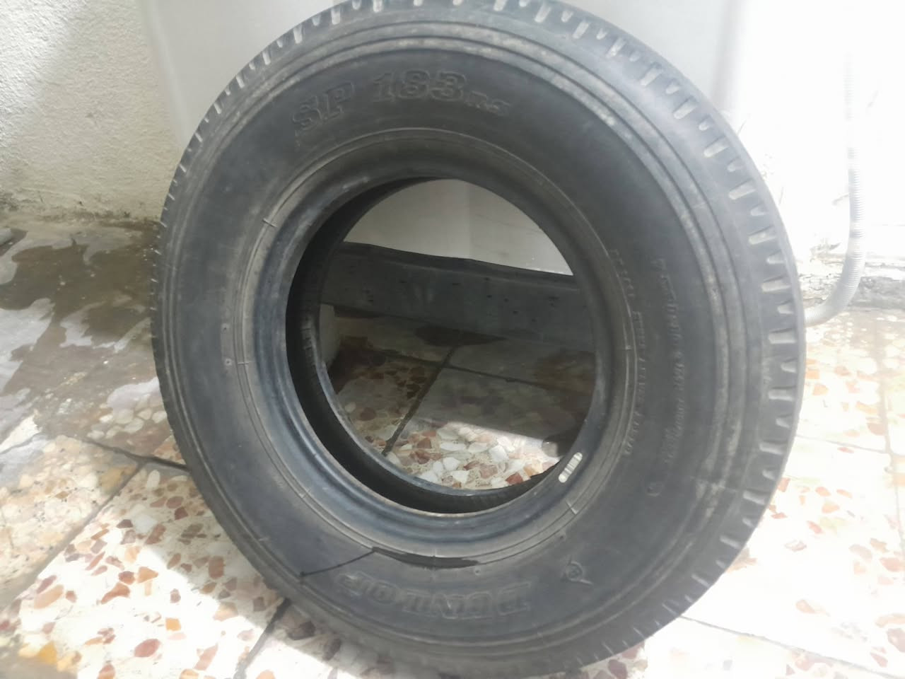 تير حجم 750.r16 دلوب البيع تك واحد  سعر ٦٠ حلوو نضيف


**إذا كنت صاحب هذا الإعلان وتريد حذفه لأي سبب، رجاءا أرسل رسالة إلى الدعم الفني**