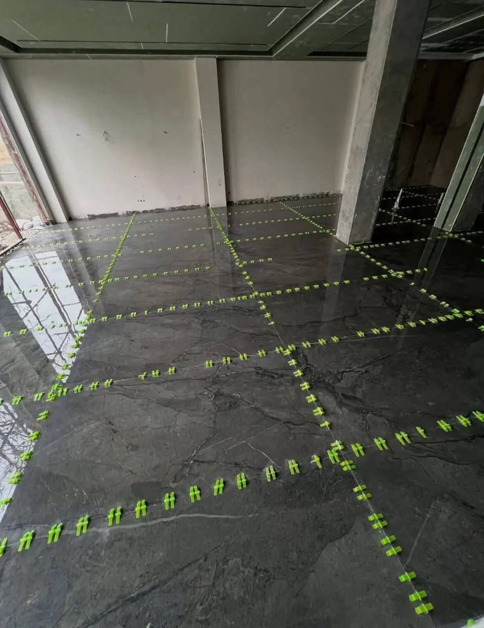 كادر سيراميك مصري متفرغ حاليا شغل درجى اولى استلام على الشعره ***********
