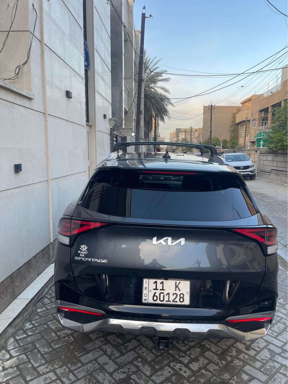 السلام عليكم سبورتج وارد امريكي موديل 2023 محدث البجم 2026 صبغ 3 قطع تصليح درجه اولى وسياره مصروف عليها وجاهزة بدون نواقص السعر 180 وبيها مجال مكانها بغداد الرصافه ورقمها بغداد دولي جديد صور الحادث راسلني ادزهم خاص 
*********** بغداد, العراق
