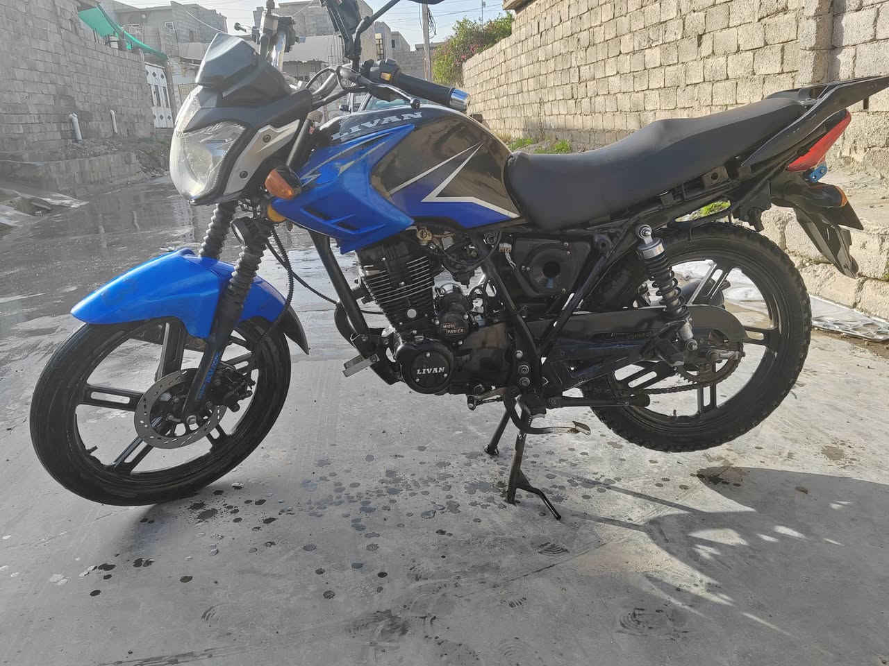 ماطور ليفان 2019
شرط من كلشي  مرقم سنوية الى 2029 
شرط التحويل 
رقم أنگليزي #السعر مليون ونص بي مجال
 
***********
