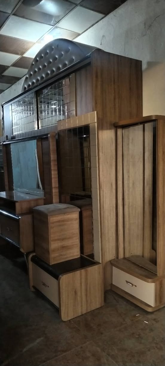 غرفه تركي ٩ قطع ضخمه  جلولاء مدخل سيطرت المعسكر هاتف *********** وات ساب متواجد ملاحضه علما نشتري مستعمل ونراوس كل شيء خناقين, ديالى
