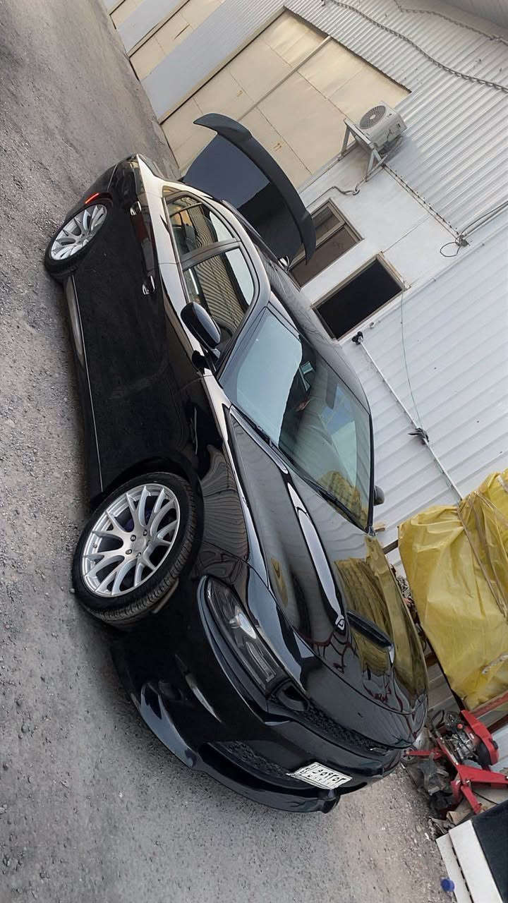 تفاصيل سياره جاملغ وبنيد بدون  دواخل لا لغود ولا شاصي وباب مبدل نفس رقم شاصي احسبه قطعه هم سياره سياره مابيه اي نقص بس دسكات 
سياره ماشيه 71 كيلو مديل 19 
وسياره فول للاخير فتحه وقليل اجه بل 6400 فتحه 
سياره زيوت مبدله تايرات جدد 
دهن الاكسل ودهن كير كله مبدل سياره برمجه سيف تي برمجة مصطفى ايكل 
سياره عليه ولف حماوه ريسنك و فيت بم ريسنك وبلكات ريسنك
ايرباكات سياره راجع سستم 
عليه داون بايب وتفريغ كامل
كفاله كير وميكنه من فتح
هـ***********
مكان السياره بغداد الكاضميه بغداد, العراق
