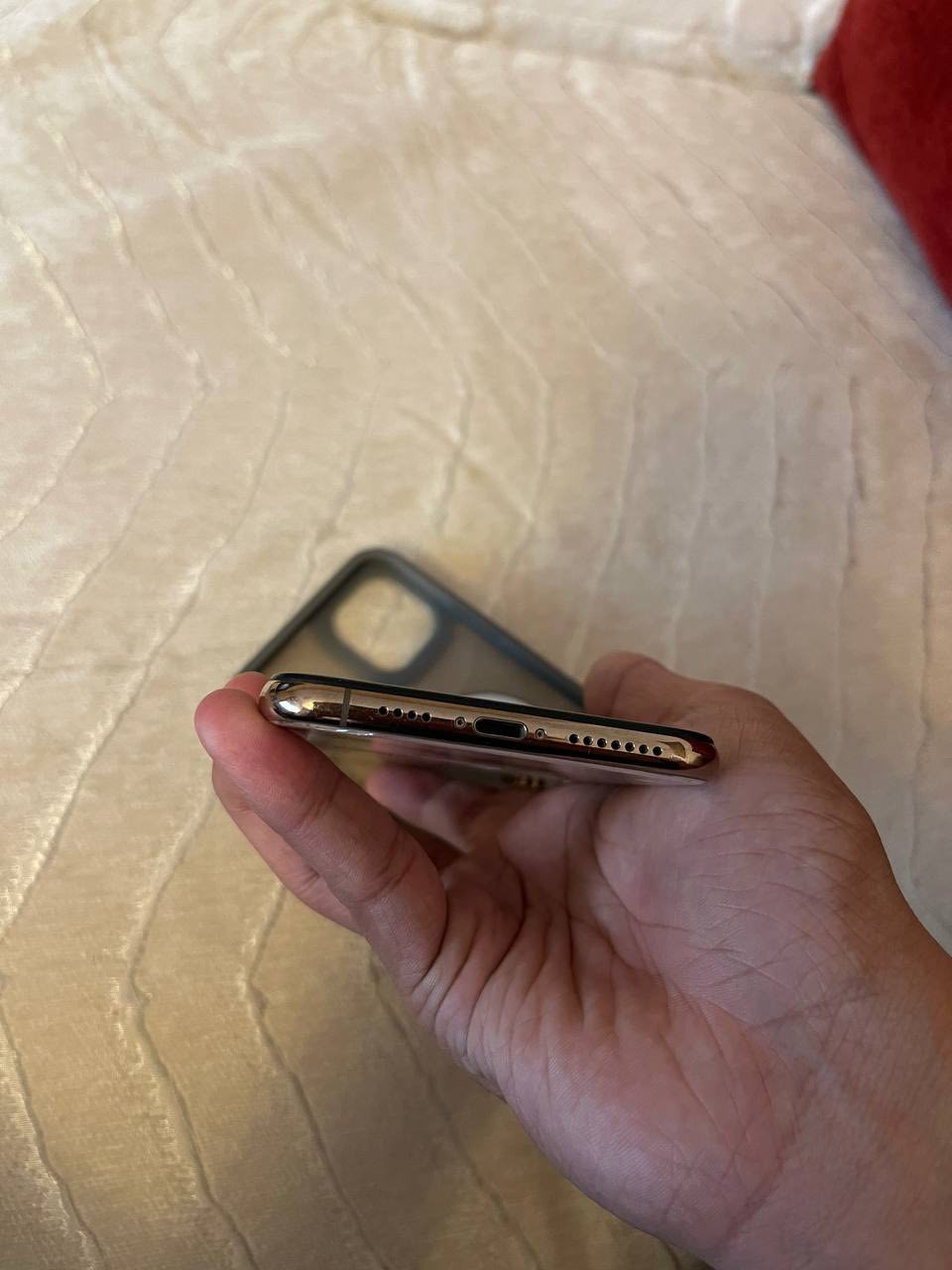 سلام عليكم بيع أو مراوس
اسفون اكس إس ماكس 
ذاكره 256 و بطاريه 100 مبدله اصليه
الجهاز كله شغال و نضيف كلش
بس بطاريه مبدله و ضهر مفطور و فيس ليدي واكف ما اعرف شنو سببه بس يتبرمج و يرجع يشتغل 
الجهاز نضافته 100% 
كله شغال و اي خلل ما بي 
و السعر 175 ألف أو مراوس حسب الرغبه
مكاني بغداد العامريه 
الشراي أو المراوس يراسلني أو يدز طلب


**إذا كنت صاحب هذا الإعلان وتريد حذفه لأي سبب، رجاءا أرسل رسالة إلى الدعم الفني**