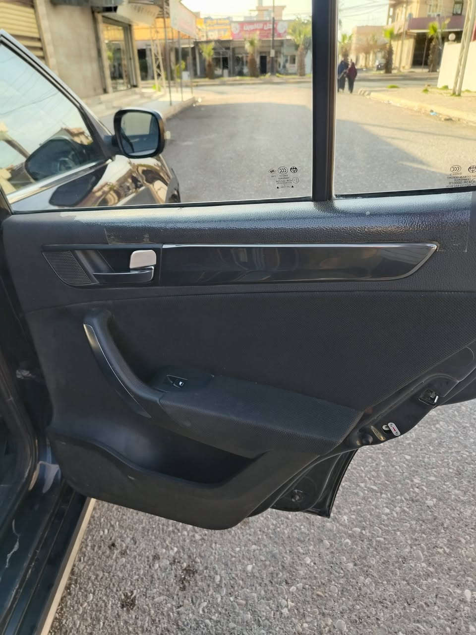 السلام عليكم بريليانس للبيع موديل 14 مكفولة من كلشي سيارة حلوه كلش
محرك كير بلادي 
 تدفئه وتبريد شغال
  صدر امامي خلفي جديد
 تخم تاير جديد
 داخلها حلو
 تحكمات مرايات كهربائية
 سلايت 
لايتات زنون
 شاشه وكامره خلفيه
السعر ٨٥ بيهه مجال
  مابيها اي نقص  *********** وبيه واتساب
