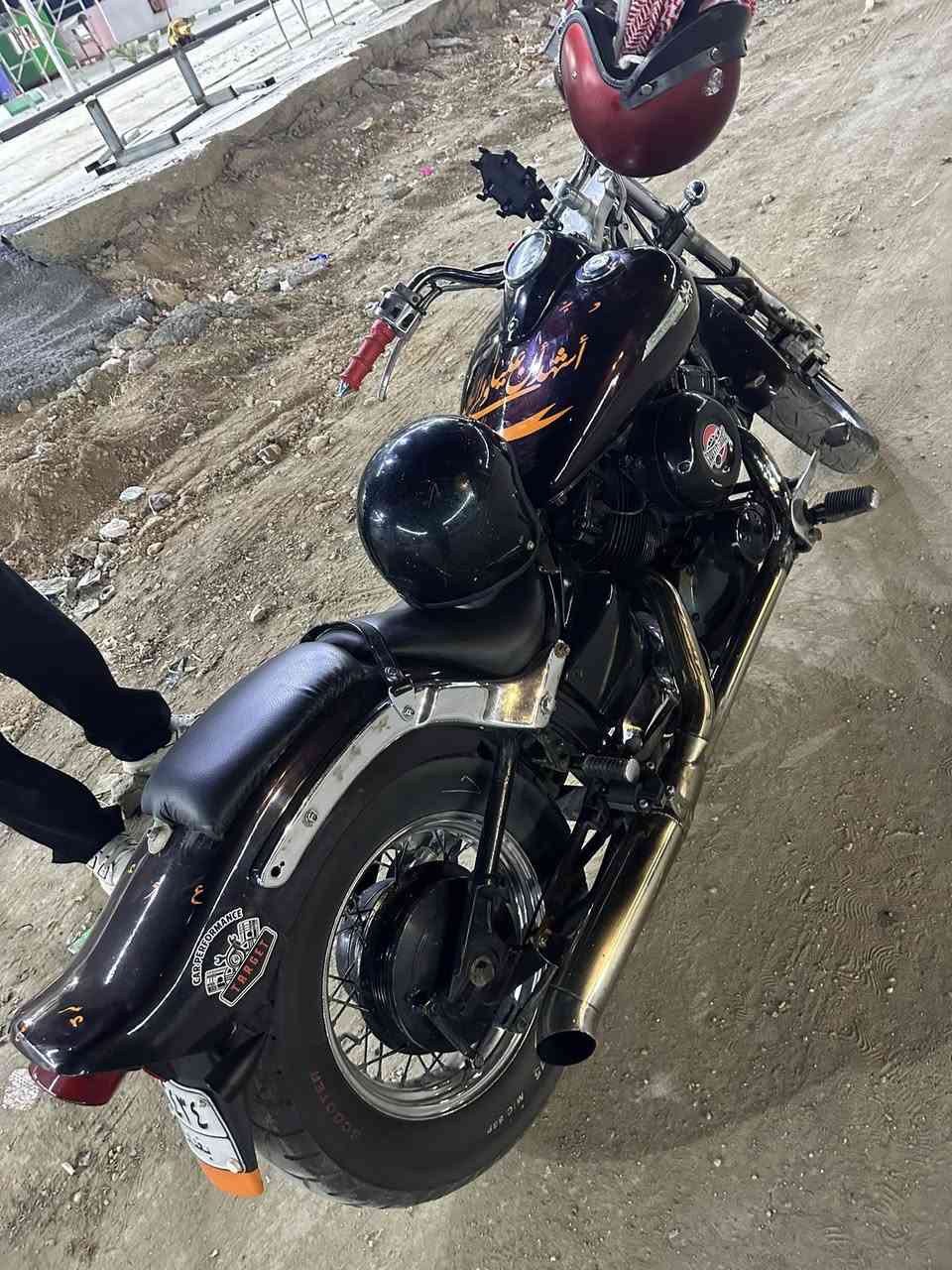 السلا عليكم للبيع هارلي دراك ستار 400 رقم بغداد دراجه نضيفه ماشيه 8الاف على ايدي كله كزوز بوابه  نقصه شغلات بسيطه  للستفسار *********** السعر 18وبيه مجال
