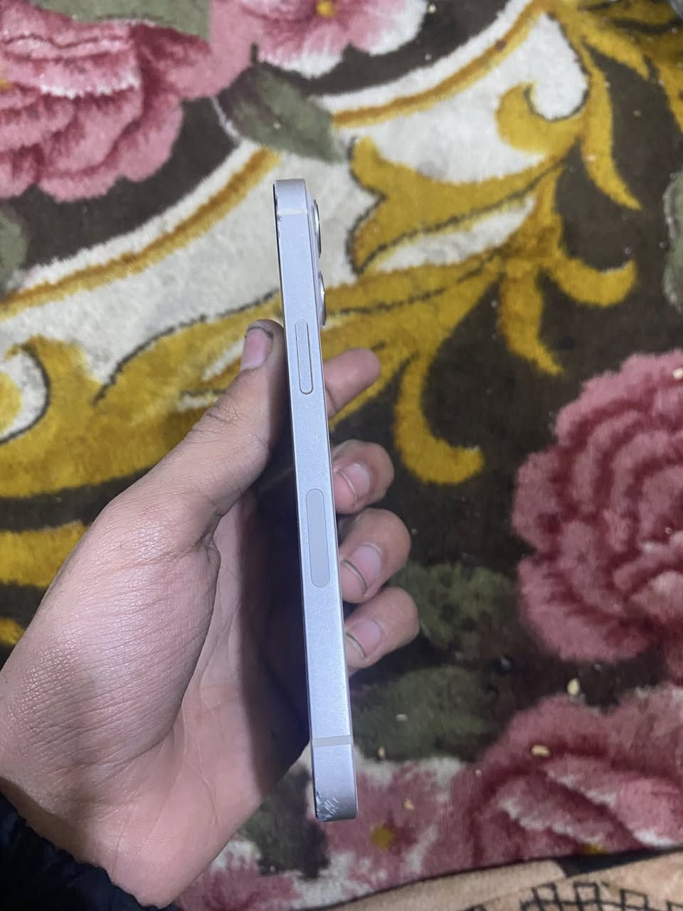 السلام عليكم
ايفون 13عادي 
ذاكرة 128
بطارية 84
مبدل شاشة فقط 
فيس ايدي واكف 
سعر 275وبي مجال 
مكاني بغداد حي اور 
موجود خاص 
***********
