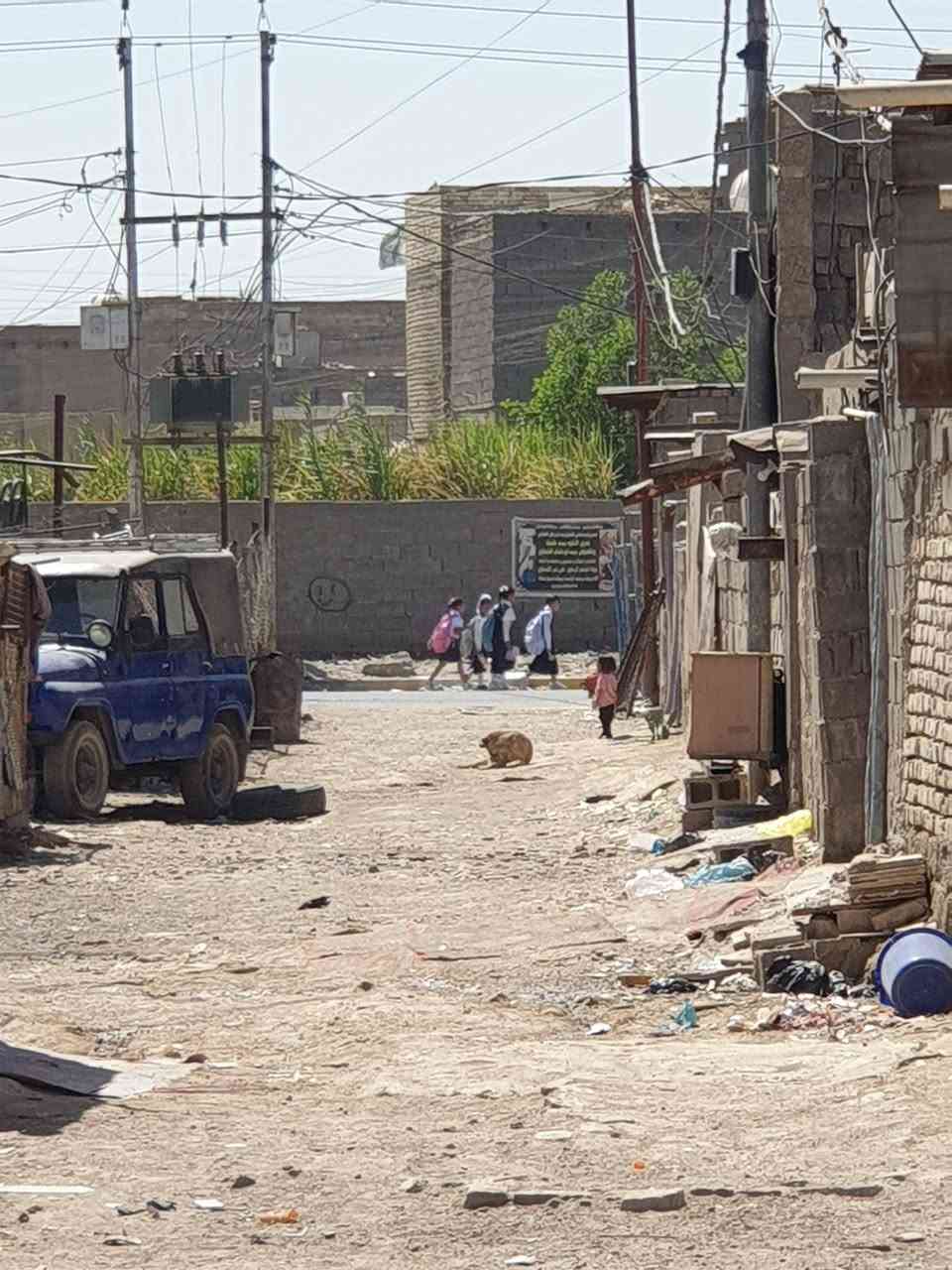 قطعة أرض ١٠٠ متر مربعة ١٠ × ١٠ سبع قصور شارع ابو أحمد تبعد عن شارع ابو احمد الرئيسي أمتار قليلة طابو زراعي والسند بأسمنة ***********
