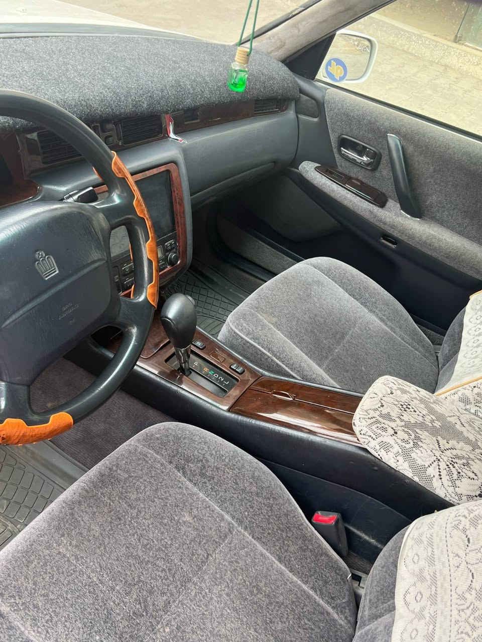 راس اثور للبيع او امراوس ابكوري  موديل 96 رقم انبار مشروع وطني مكينه استوني امصعدينه كير حداديه تخم تاير جدد اباسمي السياره مكفوله من الكصر والضربه والنقل  بيه فقط طخه بلجاملغ الكدام ومبدل السعر 95اوبيه مجال بصيط والي يشوفه غاليه لا يعلق رجأن اتصل اوبيك خير ودلل رقمي بي واتساب اومتواجد عل فيس رقمي ***********
