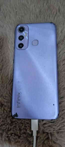 هوت دعش الجهاز بي فطور بسيطه مثل ماموضح بلصوره شاحنته تايبسي ذاكره64 الجهاز قوي مابي أي عطل او خلل عل فحص سعره 50بي مجال بسيط التواصل عل رقم ***********
