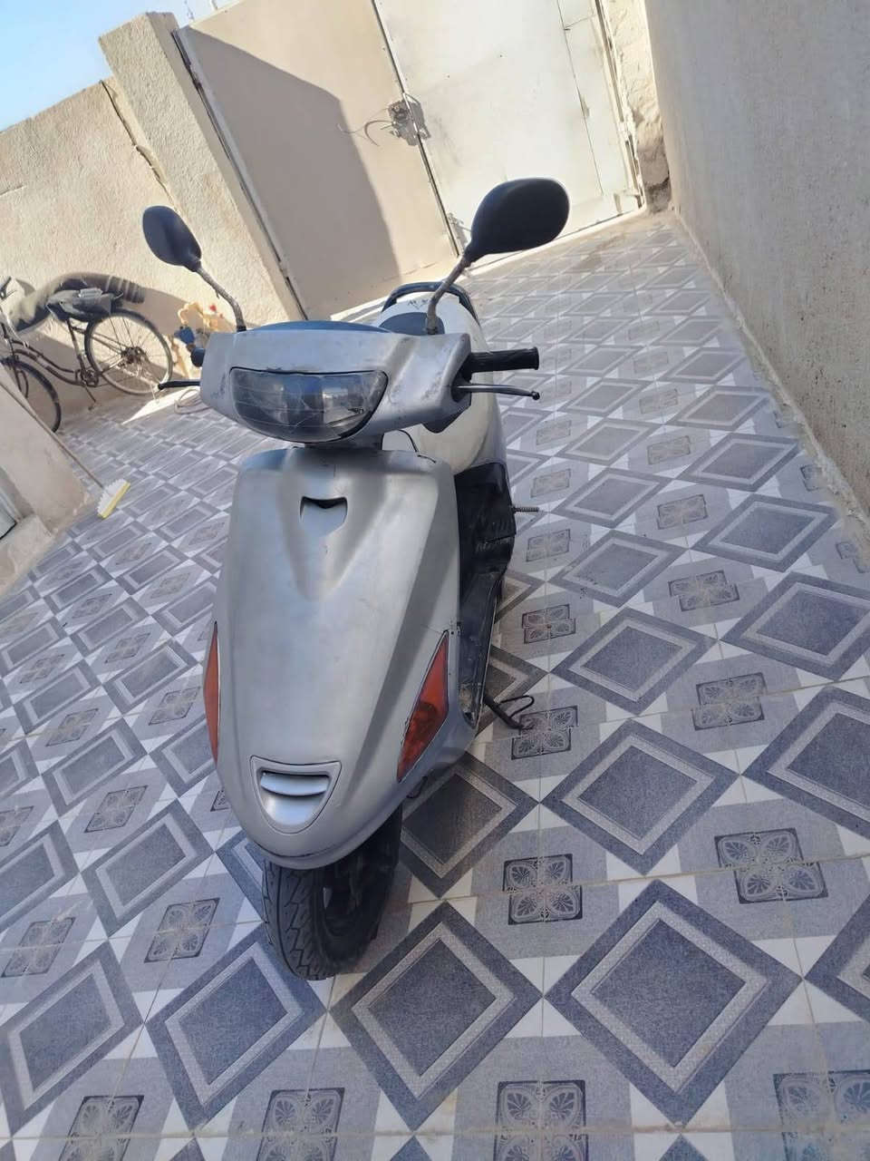 فراشه نضيفه مكينه مجفته مره وحده سلف شغال مكاني حي الامام قريب المسوصف السعر 250 وبيه مجال رثم موبايل ***********
