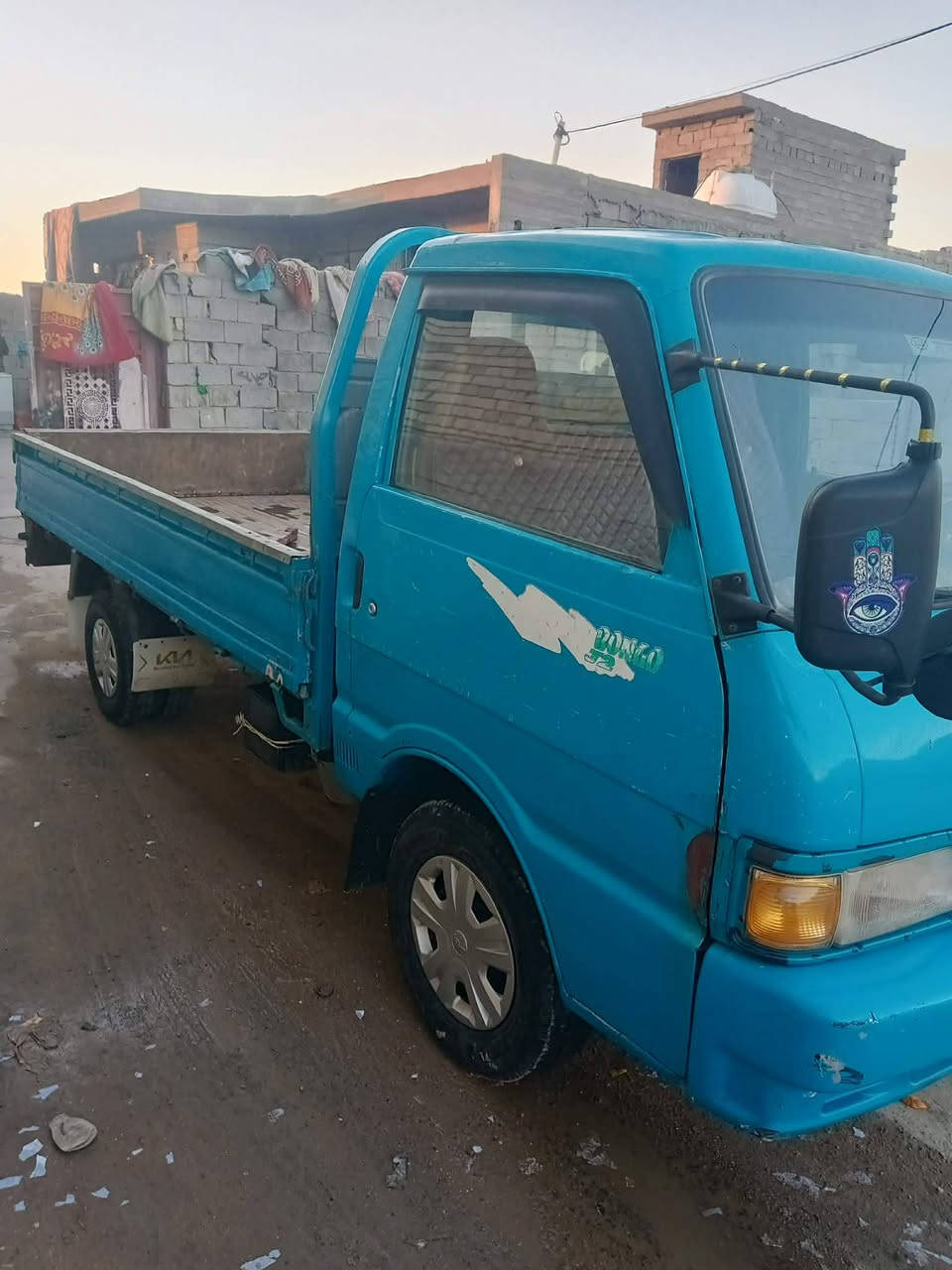 السلام عليكم كيا موديل 95 سنويه ل 28 وكان بغداد المعامل السعر على رقم التليفون سيارهق***********
