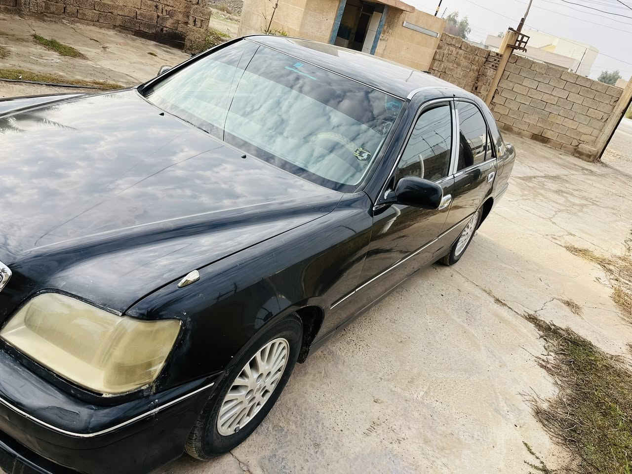 السلام عليكم ملكه ففتي
دكمتين  لون اسود
الكشر شوف العين 
السعر 25 وبيها مجال 
***********
