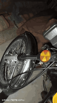 السلام عليكم دراجه نامه شلامجه ابلاد موديل ١٩ مابيهه اي نقص تجي وشوف بعينك اوراق اصولي السعر ١٢٠٠ وكيلهه بلبصره  مكاني بلجبايش  رقم الهاتف ***********
