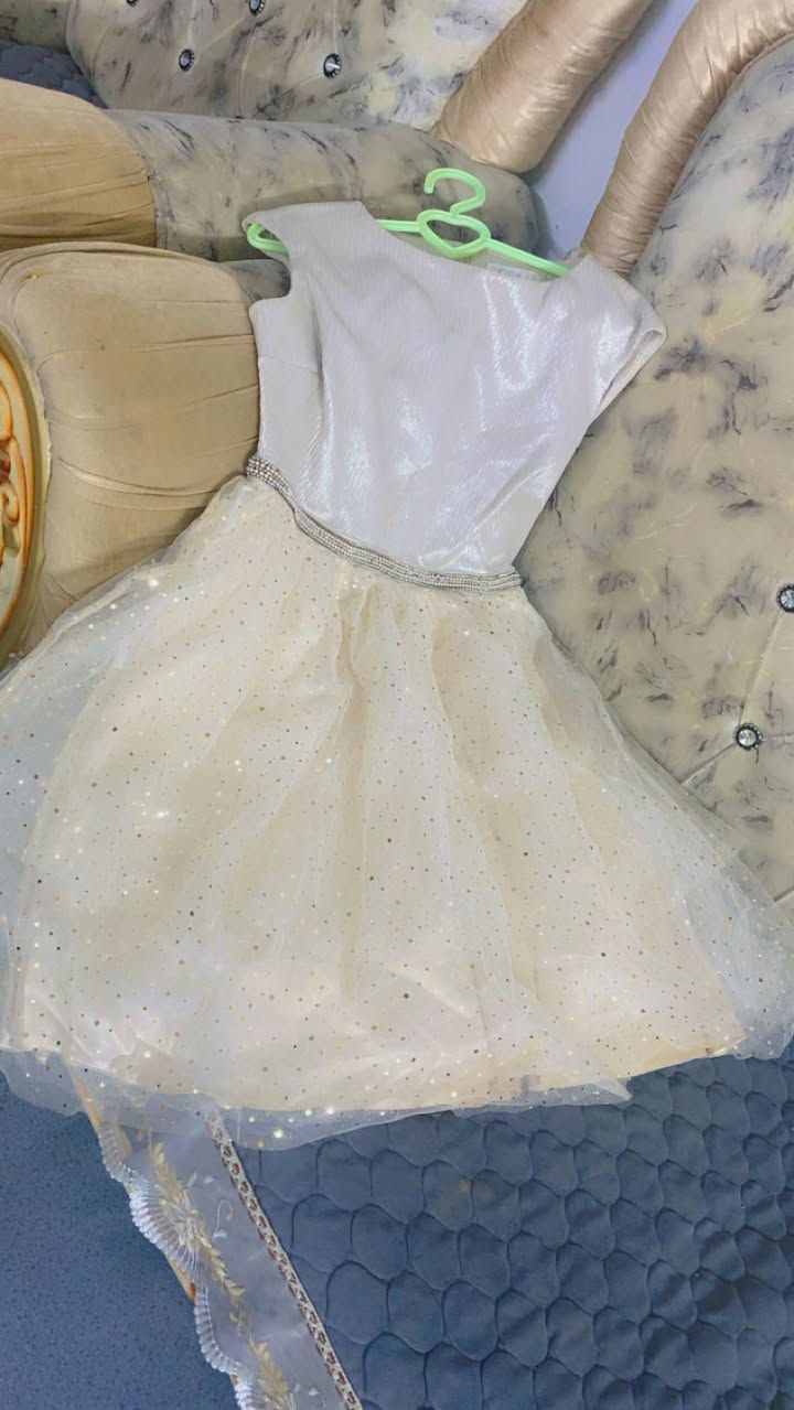 فساتين للبيع بسعر مناسب


**إذا كنت صاحب هذا الإعلان وتريد حذفه لأي سبب، رجاءا أرسل رسالة إلى الدعم الفني**